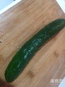 吃瓜怎么吃得快又好吃视频,高效吃瓜攻略，教你快速又美味地享受夏日清凉