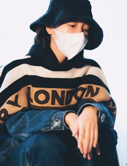 吃瓜视频戴口罩,戴口罩成为时尚新宠