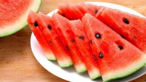 状态视频素材吃瓜,揭秘吃瓜群众的欢乐时光